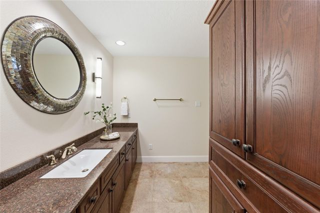 15719 Brookvilla Drive, Houston, TX 77059