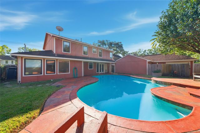 15719 Brookvilla Drive, Houston, TX 77059