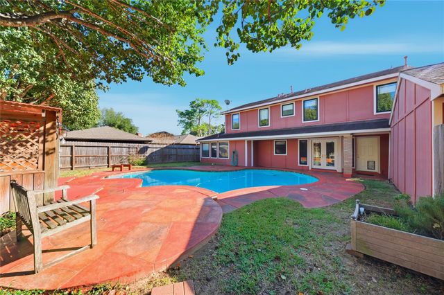 15719 Brookvilla Drive, Houston, TX 77059