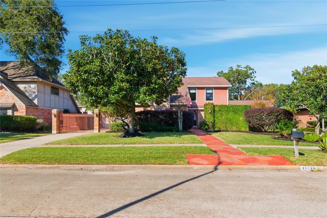 15719 Brookvilla Drive, Houston, TX 77059