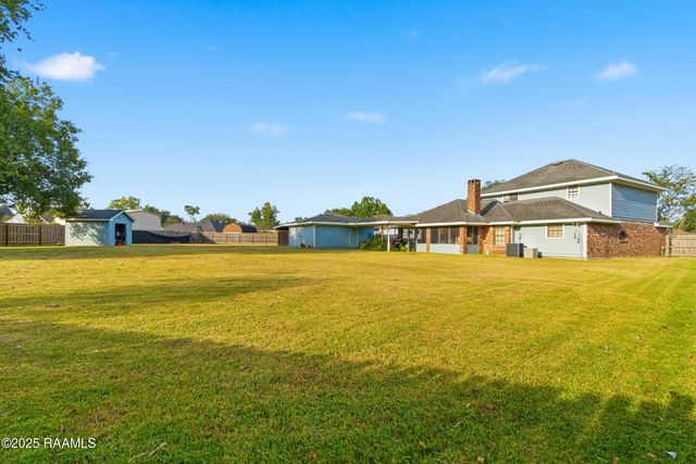 104 Tallowood Circle, Lafayette, LA 70508