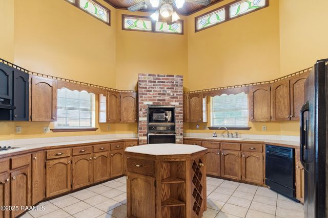 104 Tallowood Circle, Lafayette, LA 70508