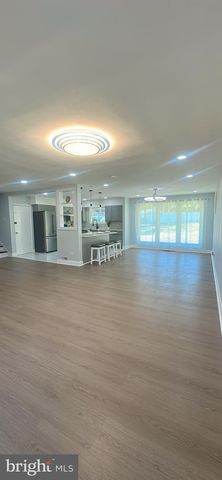 1242 JUNE RD, Huntingdon Valley, PA 19006