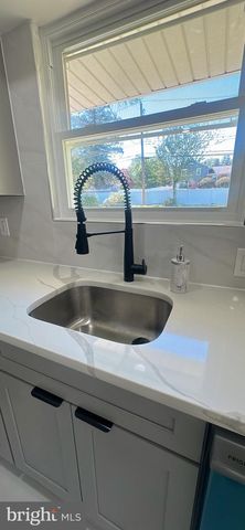 1242 JUNE RD, Huntingdon Valley, PA 19006