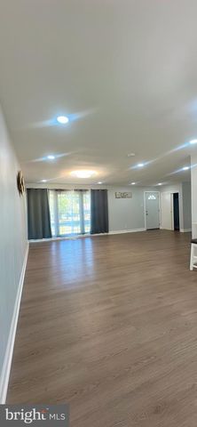 1242 JUNE RD, Huntingdon Valley, PA 19006