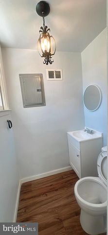 1242 JUNE RD, Huntingdon Valley, PA 19006