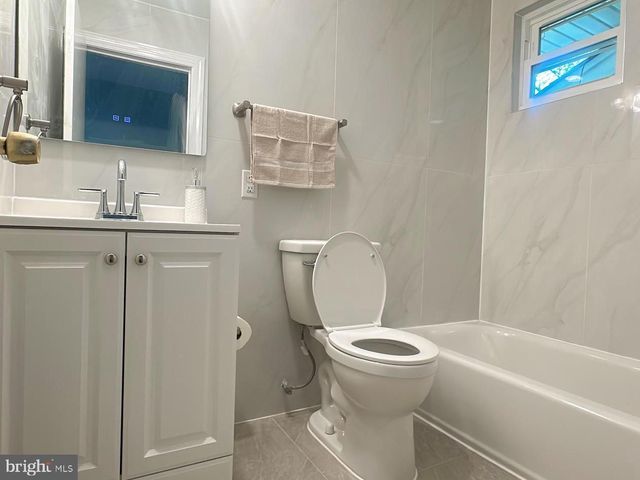 1242 JUNE RD, Huntingdon Valley, PA 19006