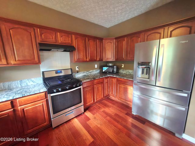 11036 Symington Cir, Louisville, KY 40241