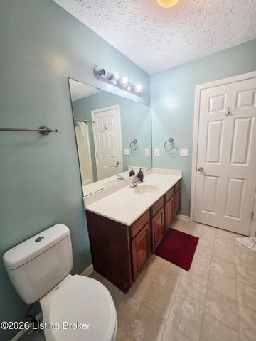 11036 Symington Cir, Louisville, KY 40241