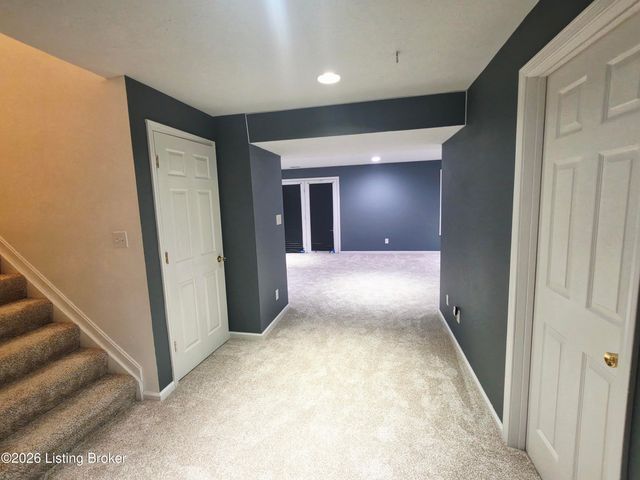 11036 Symington Cir, Louisville, KY 40241