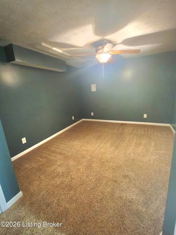 11036 Symington Cir, Louisville, KY 40241