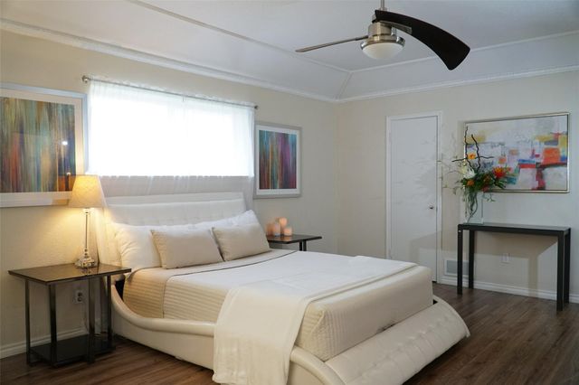 10207 Carry Back Circle, Dallas, TX 75229