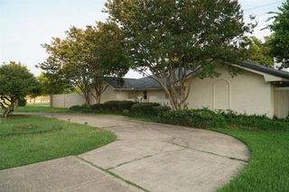 10207 Carry Back Circle, Dallas, TX 75229