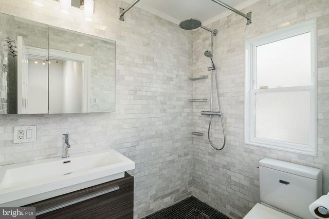 2303 MADISON SQ, Philadelphia, PA 19146