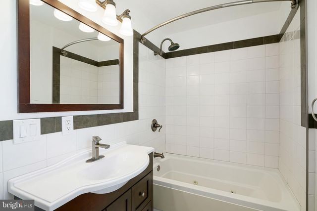 2303 MADISON SQ, Philadelphia, PA 19146