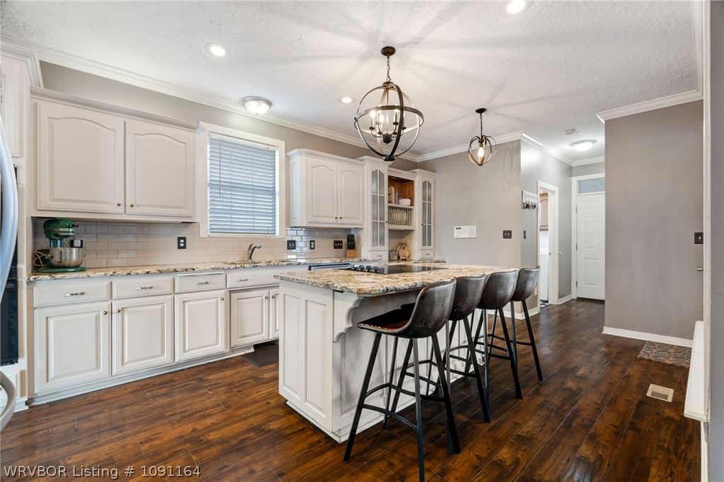 6340 N Highway 59 6340 N Highway 59
