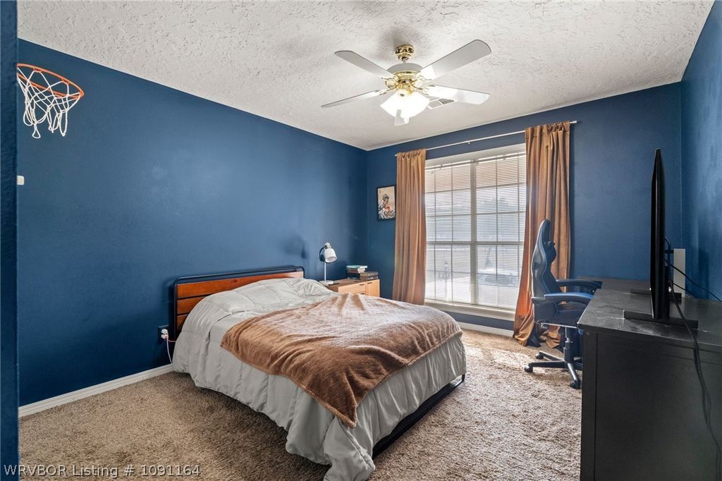 6340 N Highway 59 6340 N Highway 59