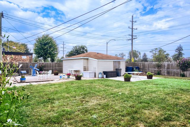 9100 S Central Park Avenue, Evergreen Park, IL 60805