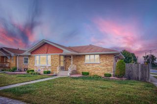 9100 S Central Park Avenue, Evergreen Park, IL 60805