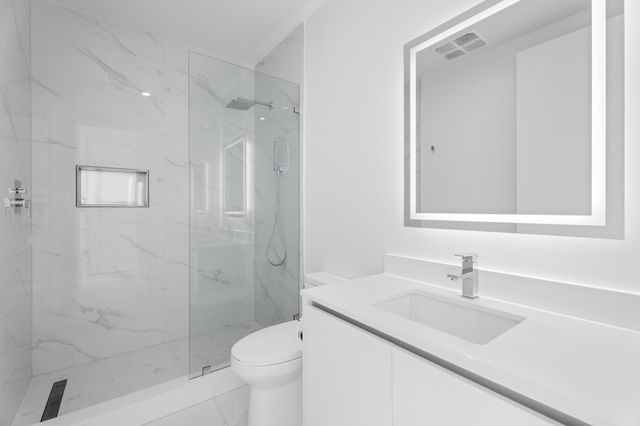 220 Lake Shore Drive 1523, Lake Park, FL 33403