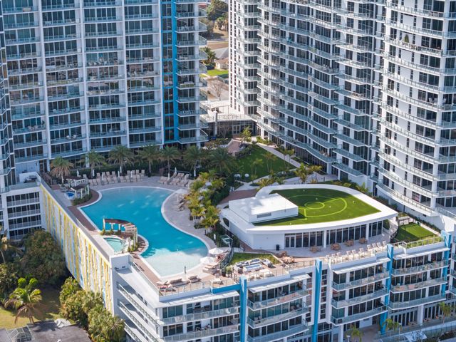 220 Lake Shore Drive 1523, Lake Park, FL 33403