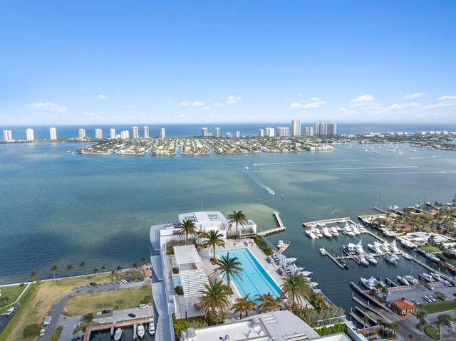 220 Lake Shore Drive 1523, Lake Park, FL 33403