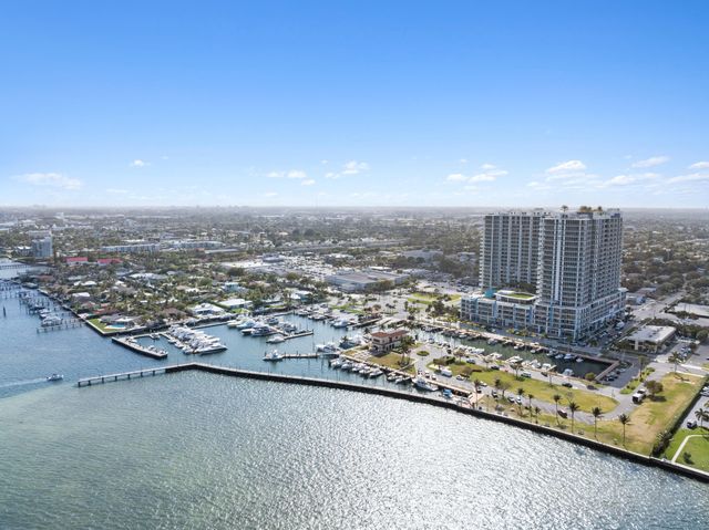 220 Lake Shore Drive 1523, Lake Park, FL 33403