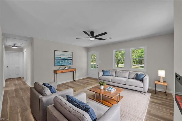 1949 Shipyard RD, Chesapeake, VA 23323