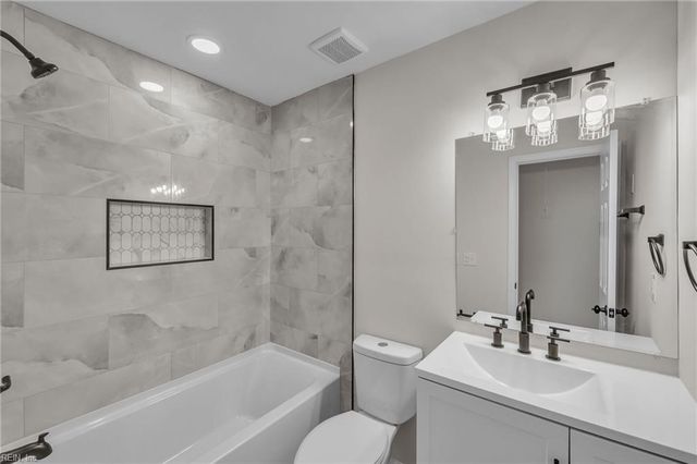 1949 Shipyard RD, Chesapeake, VA 23323