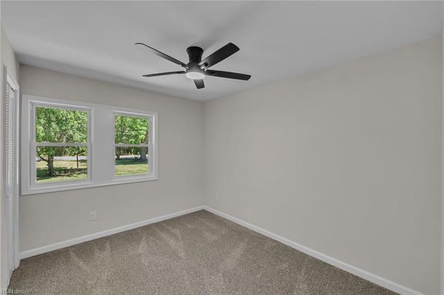 1949 Shipyard RD, Chesapeake, VA 23323