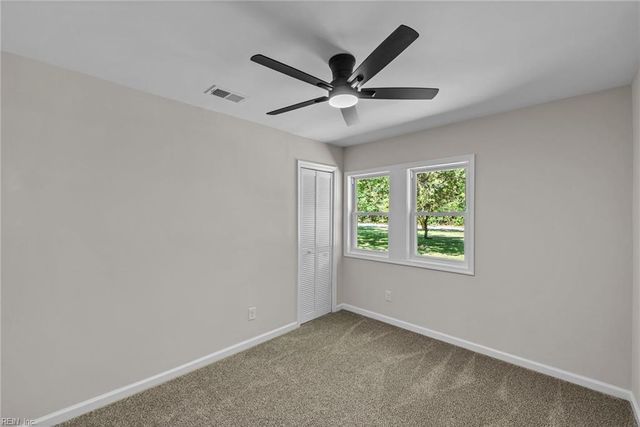 1949 Shipyard RD, Chesapeake, VA 23323
