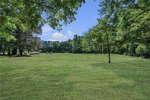 1949 Shipyard RD, Chesapeake, VA 23323