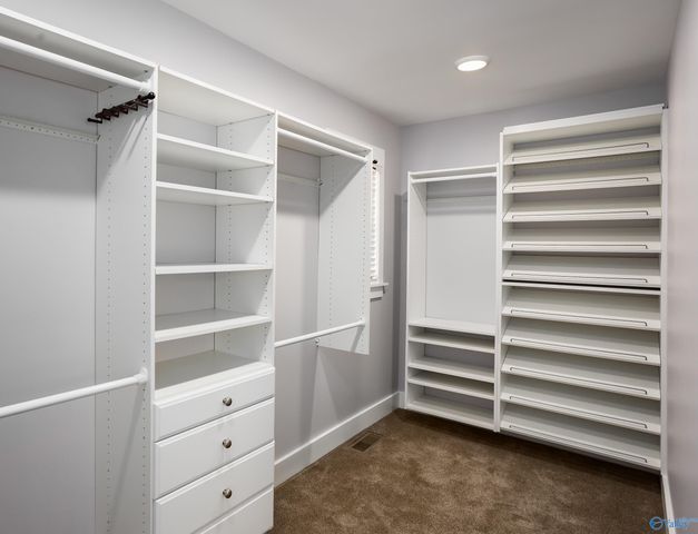 570 Hazelwood Drive, Florence, AL 35633