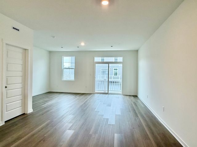 513 Yosemite Way, Mundelein, IL 60060