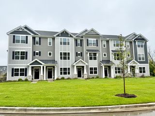 513 Yosemite Way, Mundelein, IL 60060