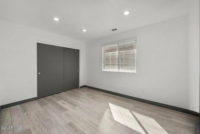 9427 Lemona Avenue 15, North Hills, CA 91343