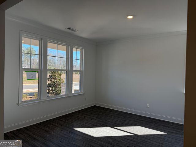 495 Kennington Walk, Loganville, GA 30052