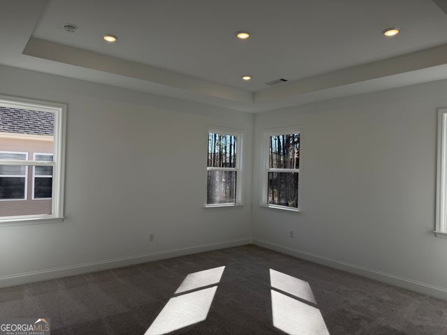 495 Kennington Walk, Loganville, GA 30052