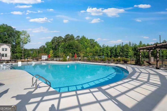 495 Kennington Walk, Loganville, GA 30052