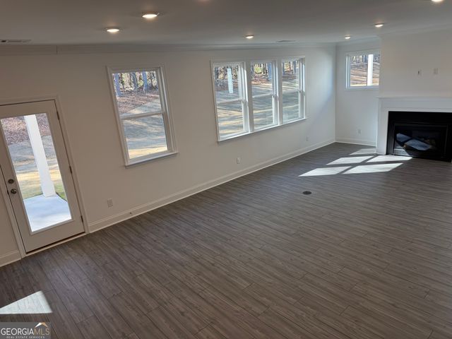 495 Kennington Walk, Loganville, GA 30052