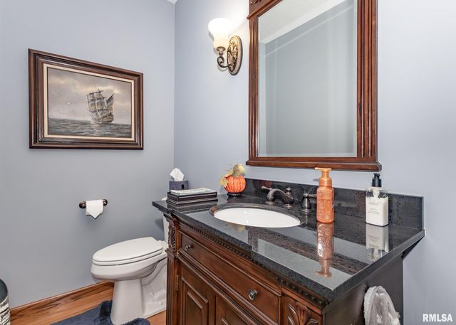 28055 238TH Street, Le Claire, IA 52753