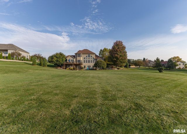 28055 238TH Street, Le Claire, IA 52753