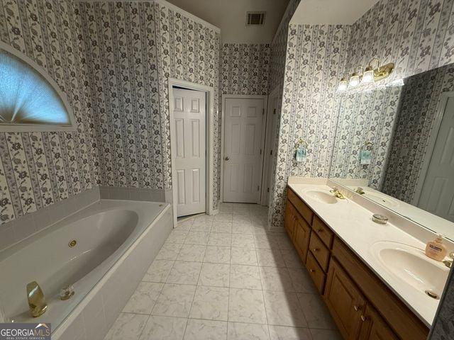 110 Holly Ridge Road, Stockbridge, GA 30281