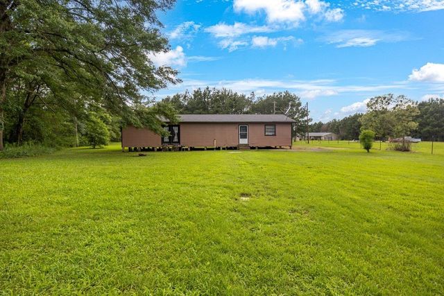 2997 County Road 4260, Mount Pleasant, TX 75455