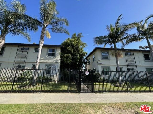 15246 - 15250 Acre Street, North Hills, CA 91343