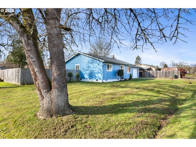 375 JOHNSON St, Sutherlin, OR 97479