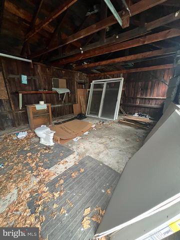 122 E MARKET ST, Schuylkill Haven, PA 17972