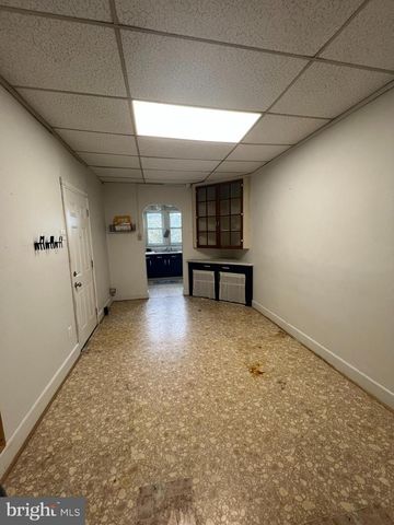 122 E MARKET ST, Schuylkill Haven, PA 17972