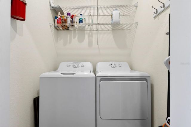 17520 GAWTHROP DRIVE 401, Lakewood Ranch, FL 34211