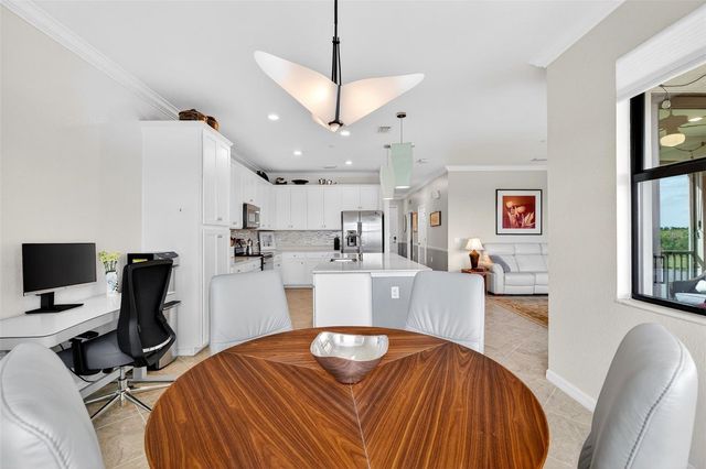 17520 GAWTHROP DRIVE 401, Lakewood Ranch, FL 34211